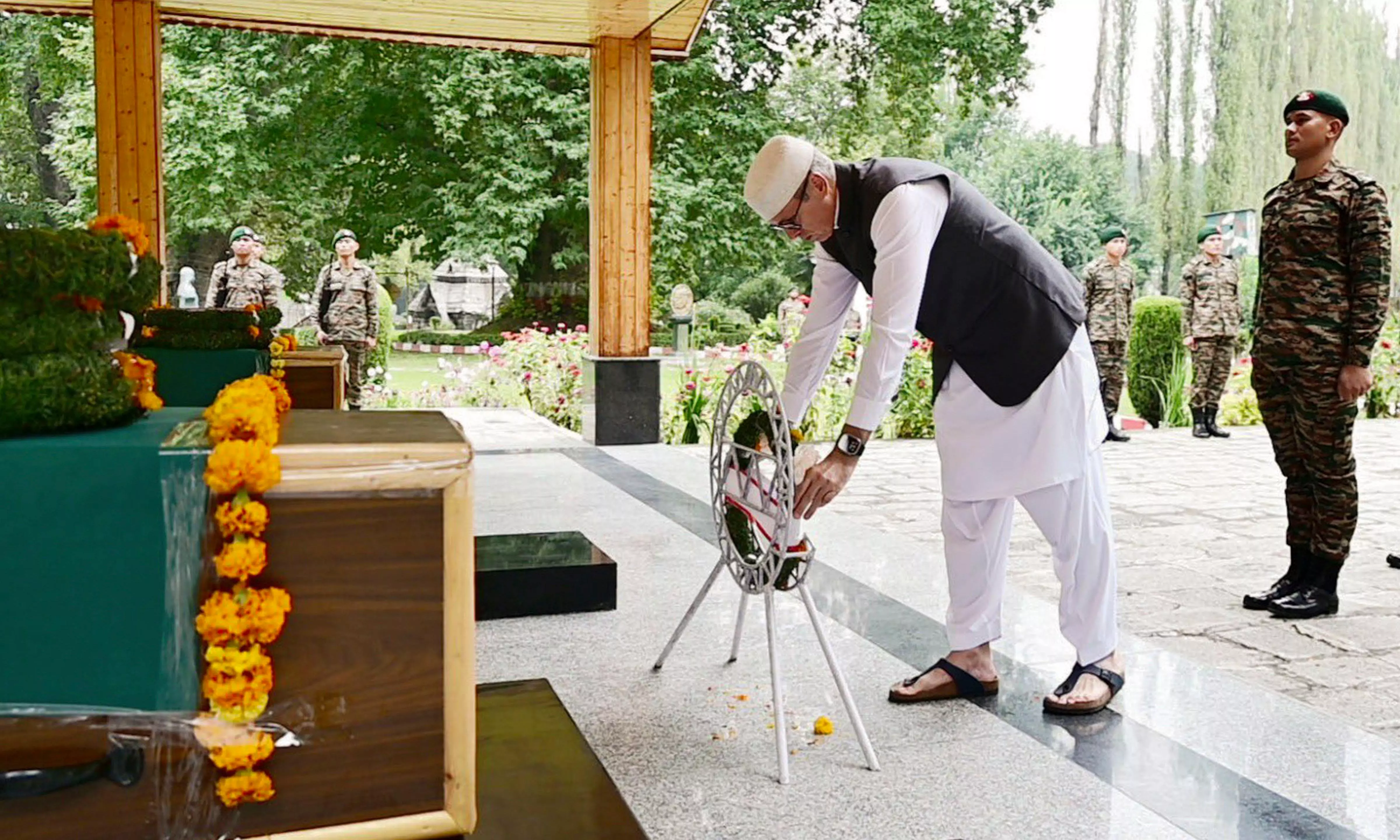 Omar Pays Homage to Soldiers Killed in Kulgam Encounter