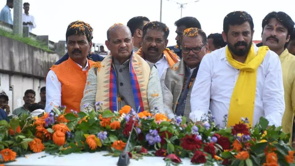 BJP’s Show Of Strength In Erstwhile BJD Bastion: Over 1,000 Leaders Switch Sides BJP’s Show Of Strength In Erstwhile BJD Bastion: Over 1,000 Leaders Switch Sides