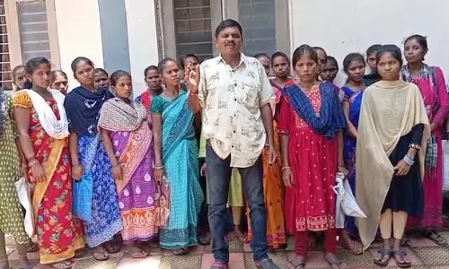 Manyams Tribal Pregnant Women Protest Seeking Free Bus Services