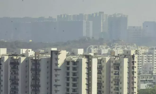 Delhi Government Orders Installation of Anti-Smog Guns in High-Rises by November 29
