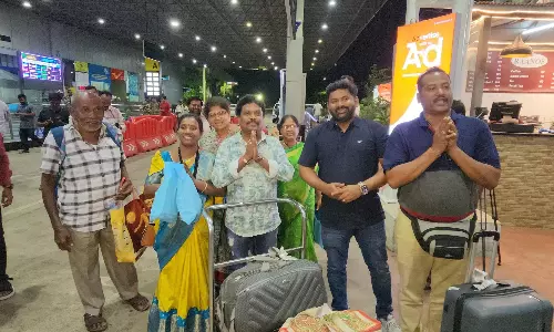 AP Tourists Terrorised in Kathmandu, Lose Valuables, Money AP Tourists Terrorised in Kathmandu, Lose Valuables, Money