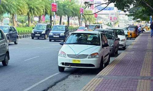 Telangana Make Reflectors, Tapes Mandatory For Vehicles Telangana Make Reflectors, Tapes Mandatory For Vehicles