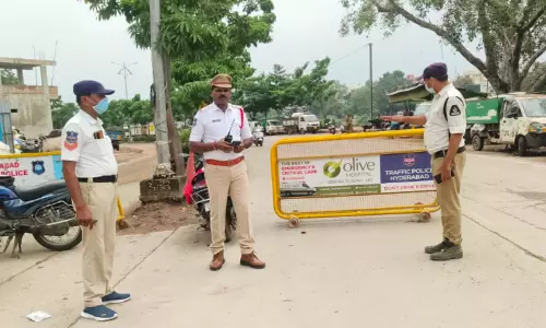 Rains, Lake Release Snarl Cyberabad Traffic