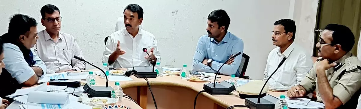 Telangana govt. ready to provide weapons to excise staff: Jupally