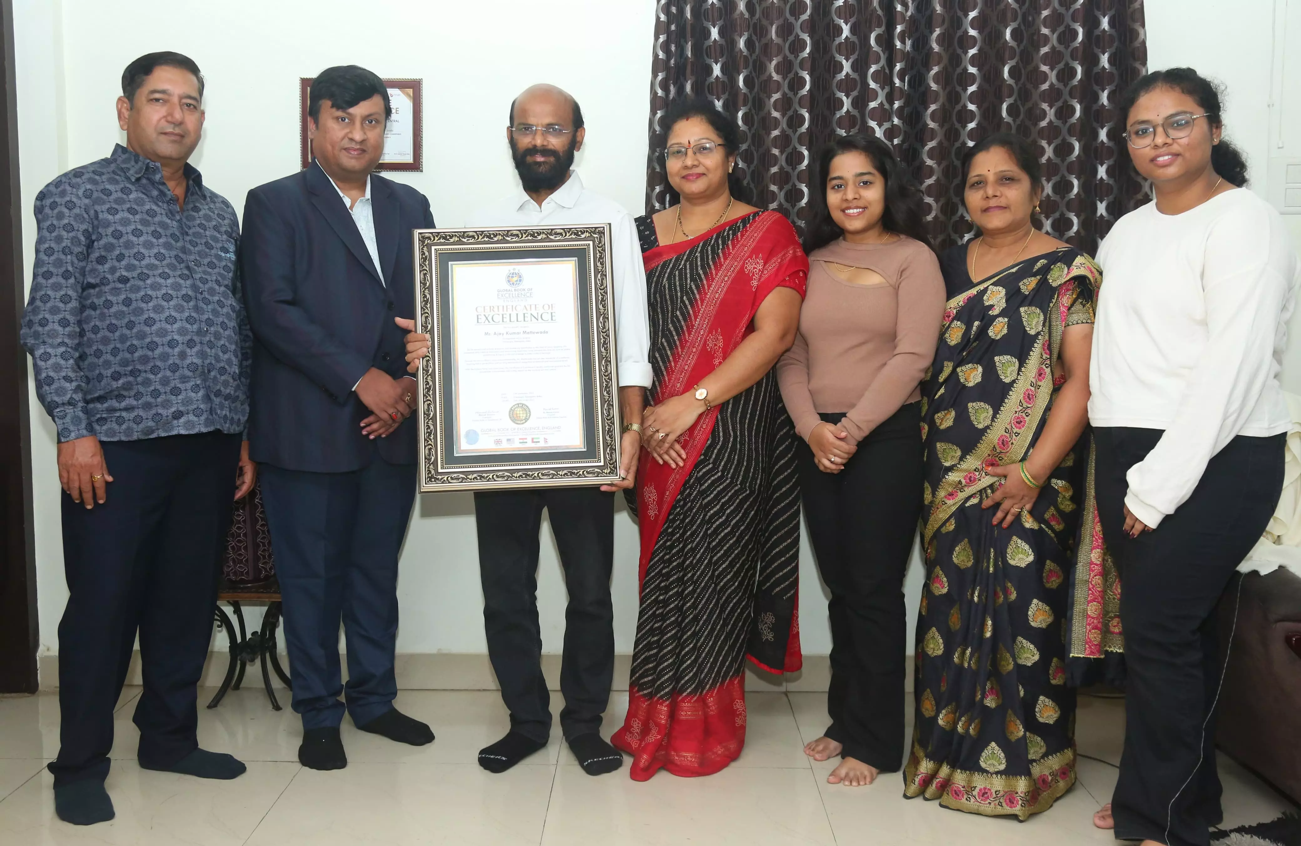 Micro Artist Ajay Kumar Gets Global Award