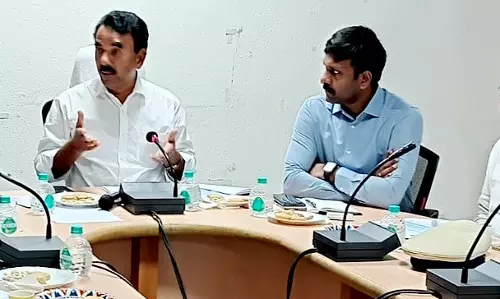 Telangana govt. ready to provide weapons to excise staff: Jupally