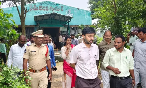 Protests In Mahbubabad Over Urea Shortage