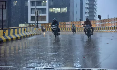 Showers Lash Telangana, Heavy Rain Alert Issued for 33 Districts Till Wednesday