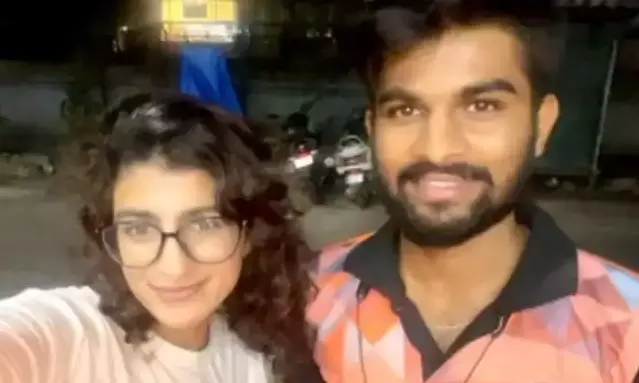 Bengaluru Auto Driver Helps Passenger Trace Lost AirPods Worth Rs 20,000