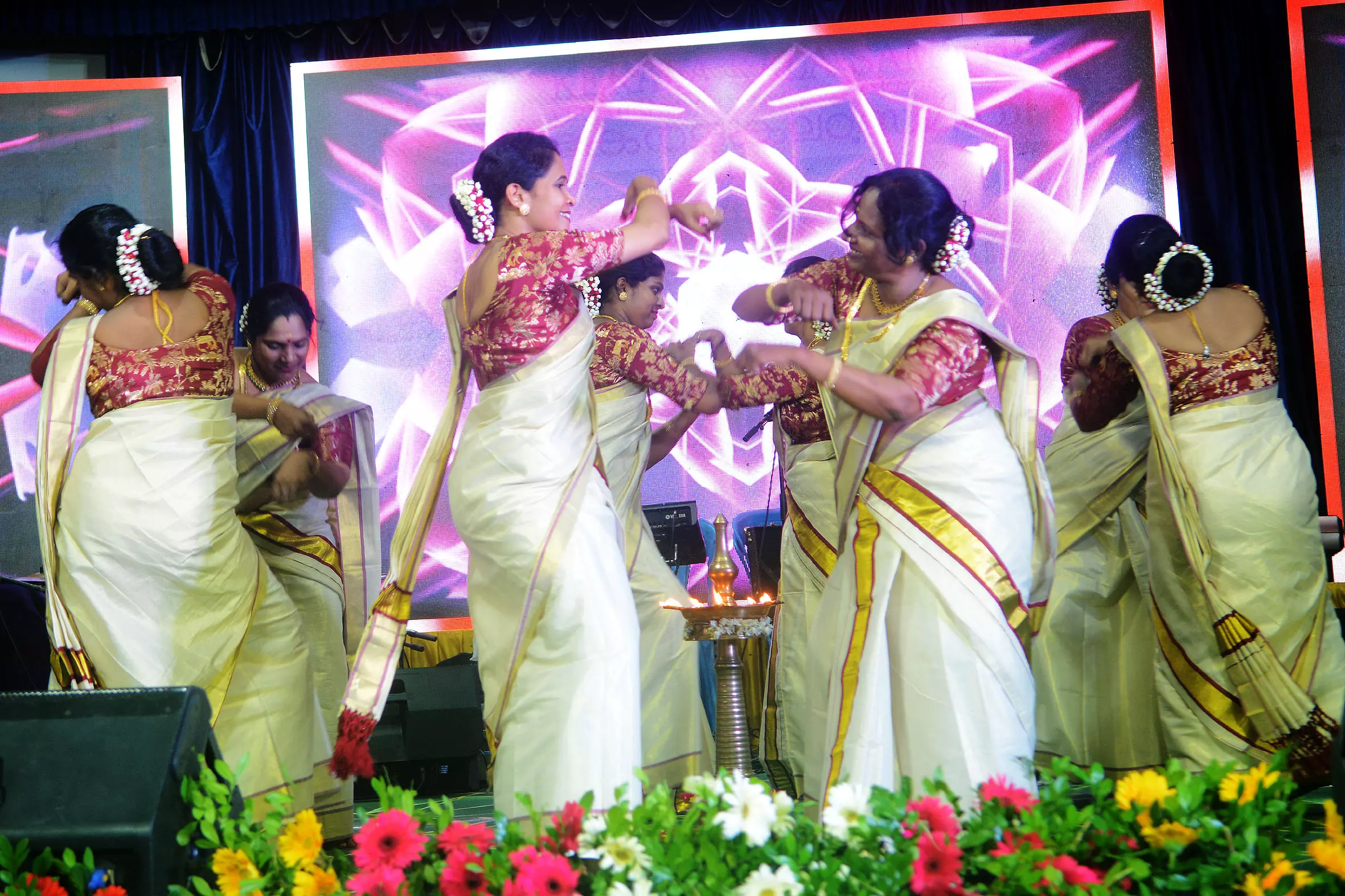 Over 2,000 Malayalees Celebrate Onam In Visakhapatnam