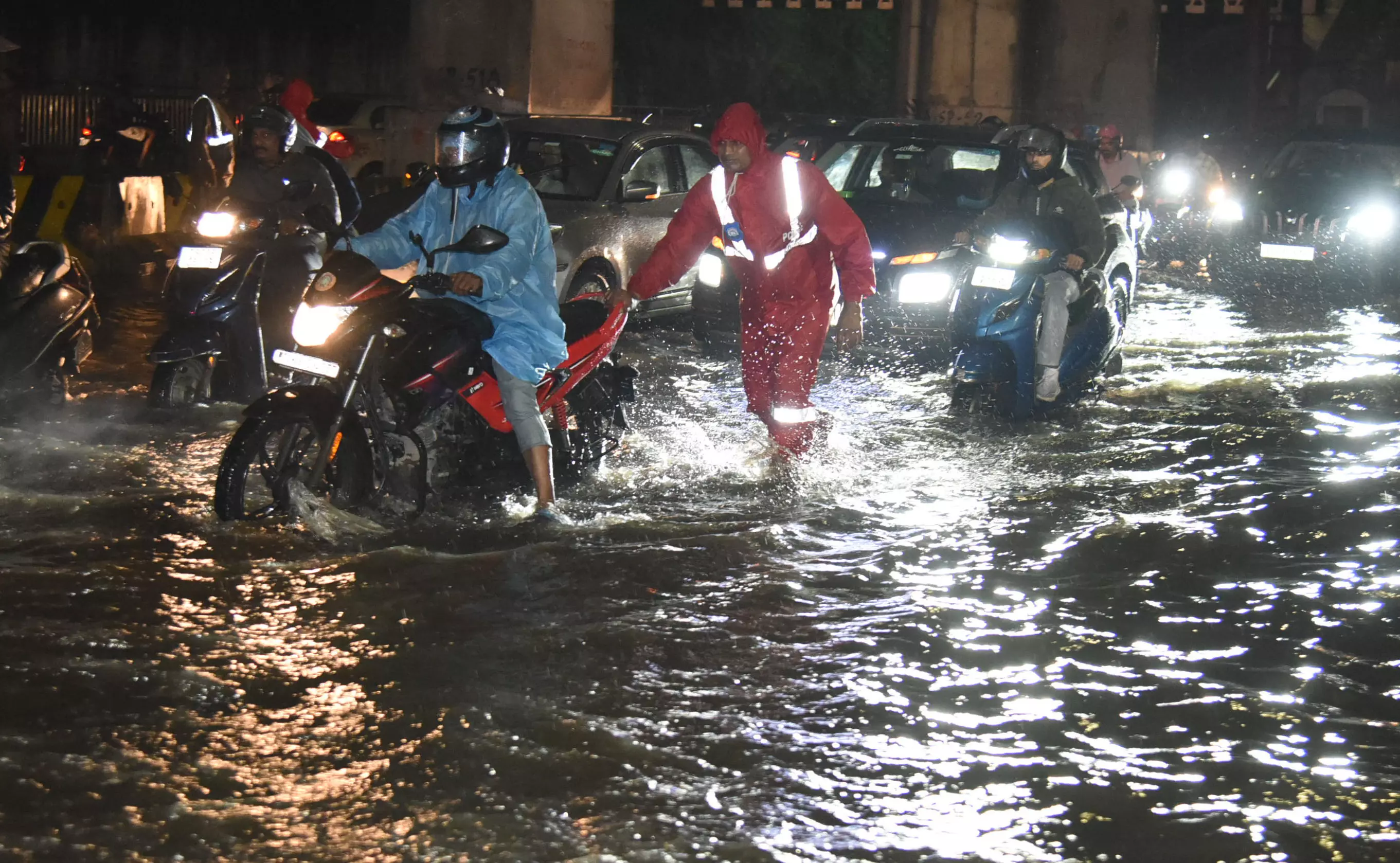 Cloudburst Kills 4 in Hyderabad