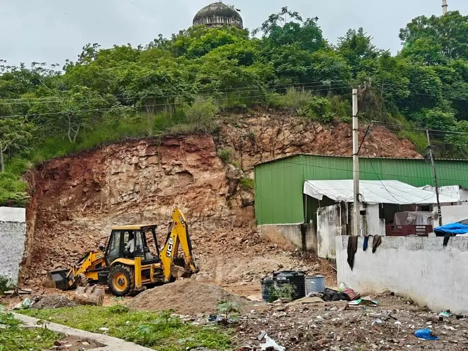 Waqf Board Stops Encroachment at Manikonda