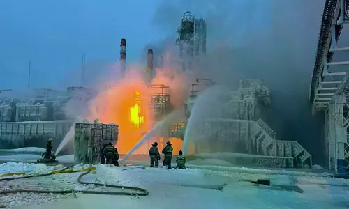 Ukraine Hits Russia’s Largest Oil Terminal in Drone Strike Ukraine Hits Russia’s Largest Oil Terminal in Drone Strike