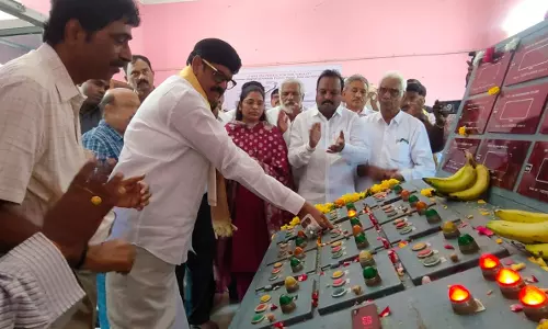 Minister Releases Water From Somasila Reservoir Into Pennar River Minister Releases Water From Somasila Reservoir Into Pennar River