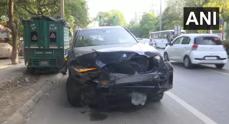 Delhi BMW Crash: Couple Took Victims 22 Km Away Instead of Nearest Hospital Delhi BMW Crash: Couple Took Victims 22 Km Away Instead of Nearest Hospital