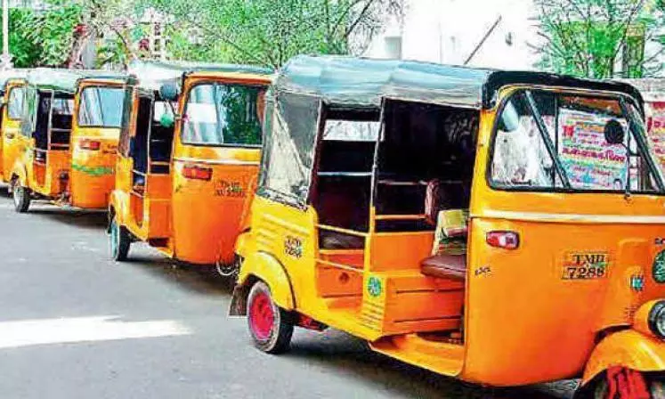 Car Sales Fall in August, but Two and Three-Wheelers Ride Festive Demand Car Sales Fall in August, but Two and Three-Wheelers Ride Festive Demand