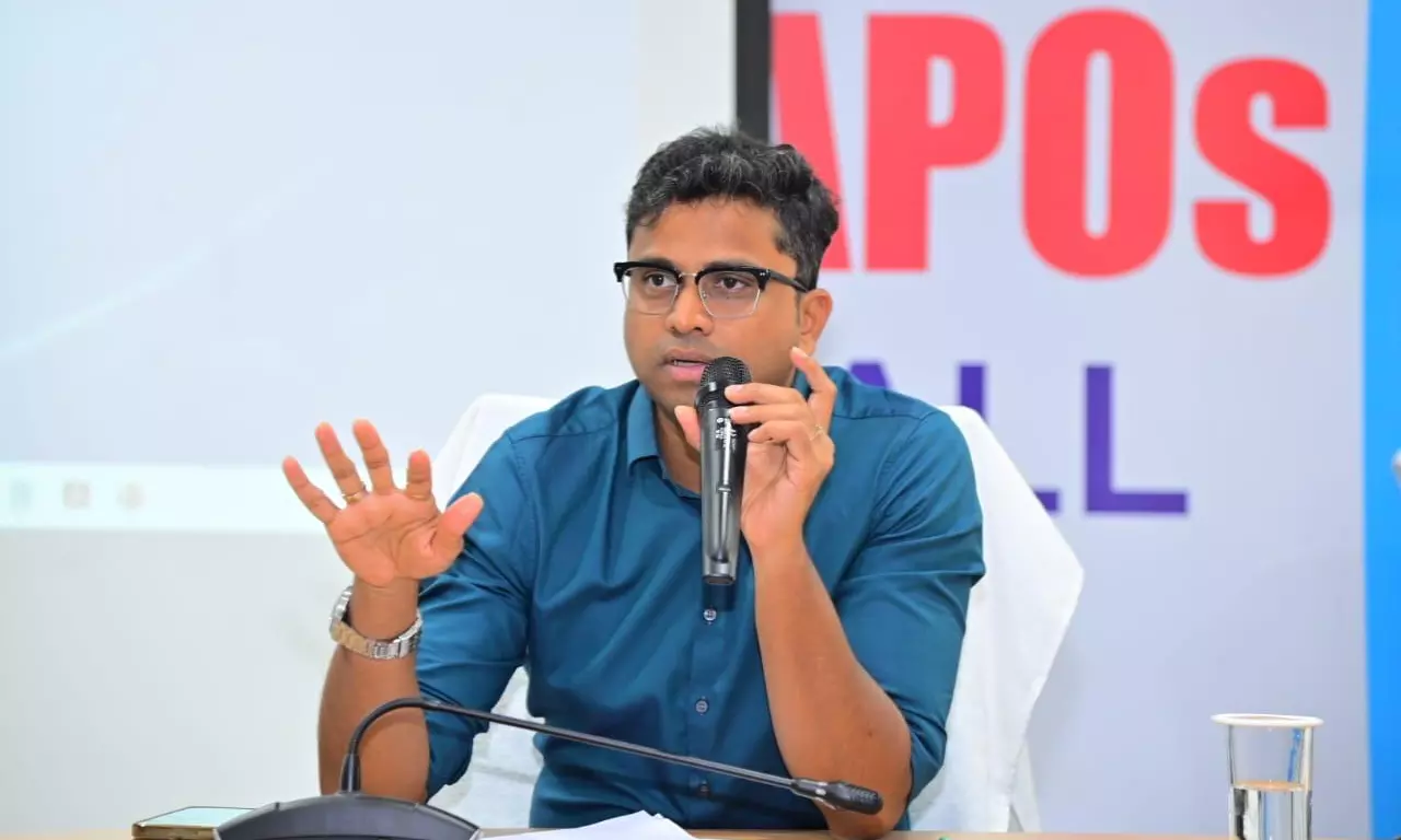 Aarogyasri CEO Urges Hospitals to Continue Services in Telangana