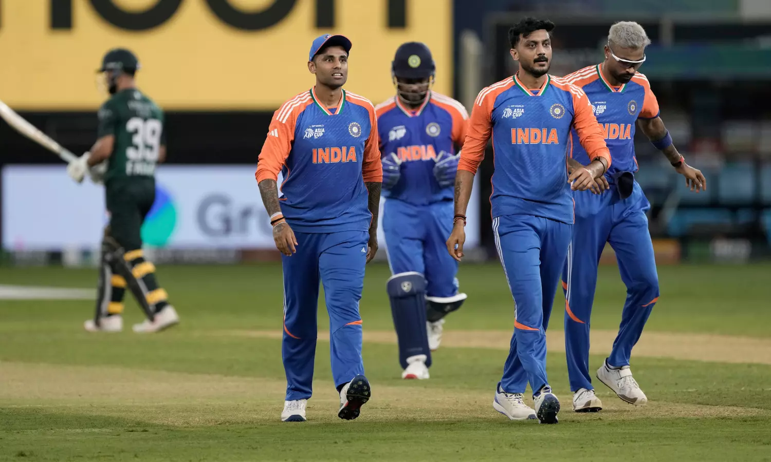 Handshake Row: Will India Receive Trophy from Naqvi if They Win Final?