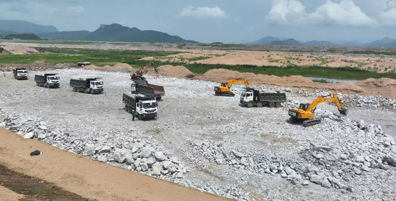 Polavaram Works Go on Uninterrupted Despite Heavy Floods in Godavari