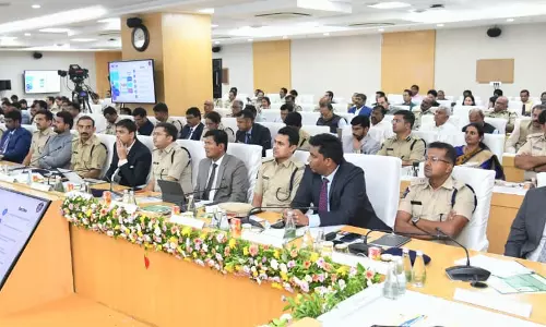 Achieve 15 Per Cent Growth, CM Naidu Tells Collectors