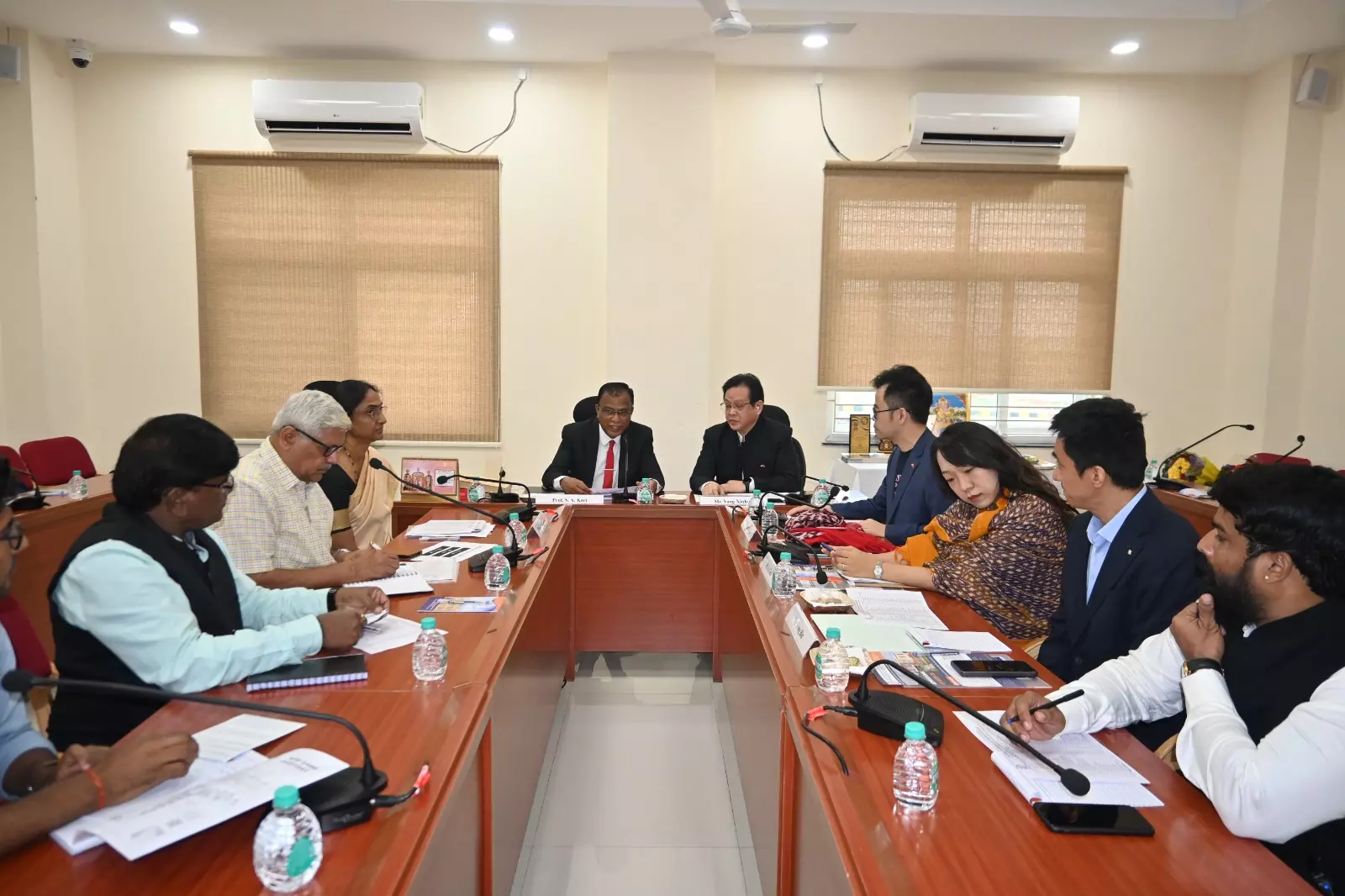 Chinese Delegation Visits CU-AP for Academic Collaboration