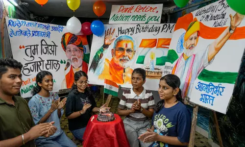 Leaders Greet PM Modi on Birthday