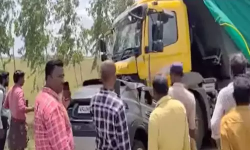 Seven, Including a Child, Killed in Nellore Road Accident