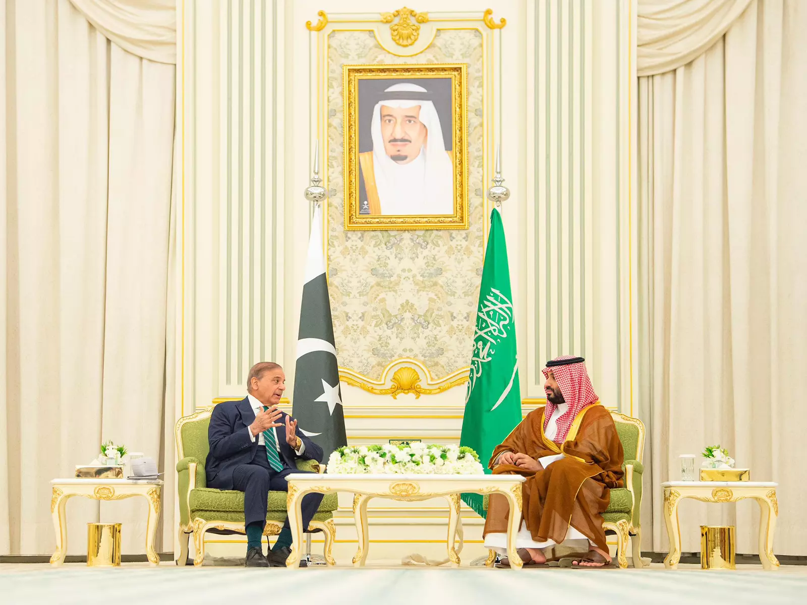 Saudi Arabia, Pakistan Ink Defence Agreement