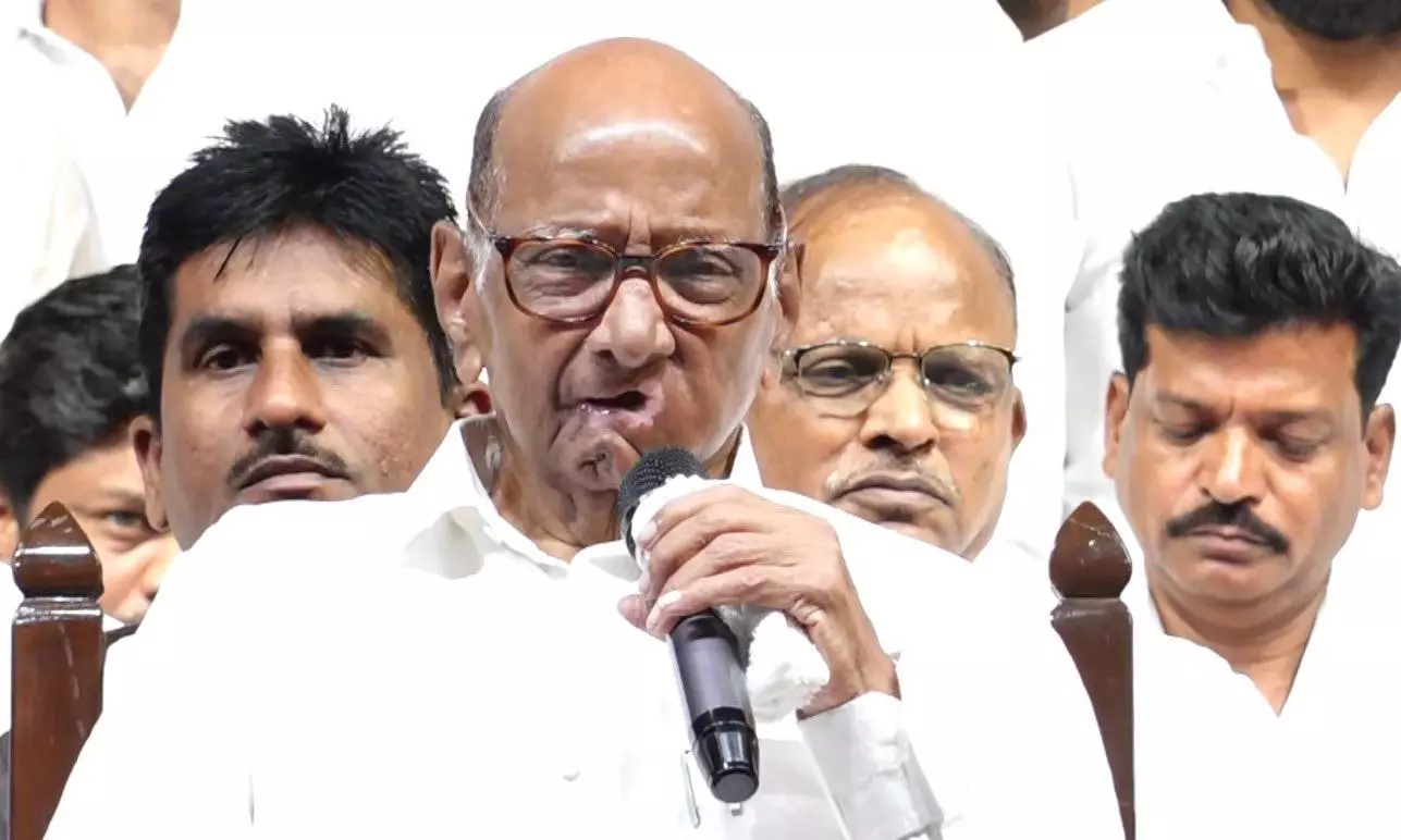 Pawar Backs PM Modi on Age Debate