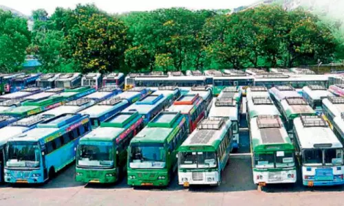 TGSRTC to Run 7,754 Special Buses for Festive Rush