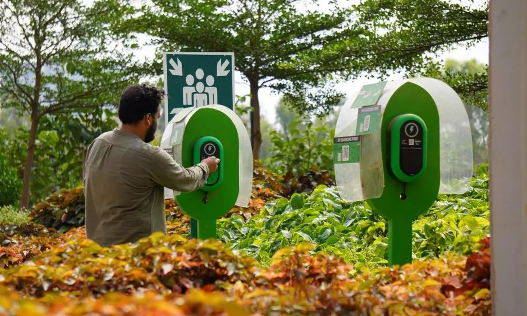 Bolt.Earth Deploys 1 Lakh EV Chargers