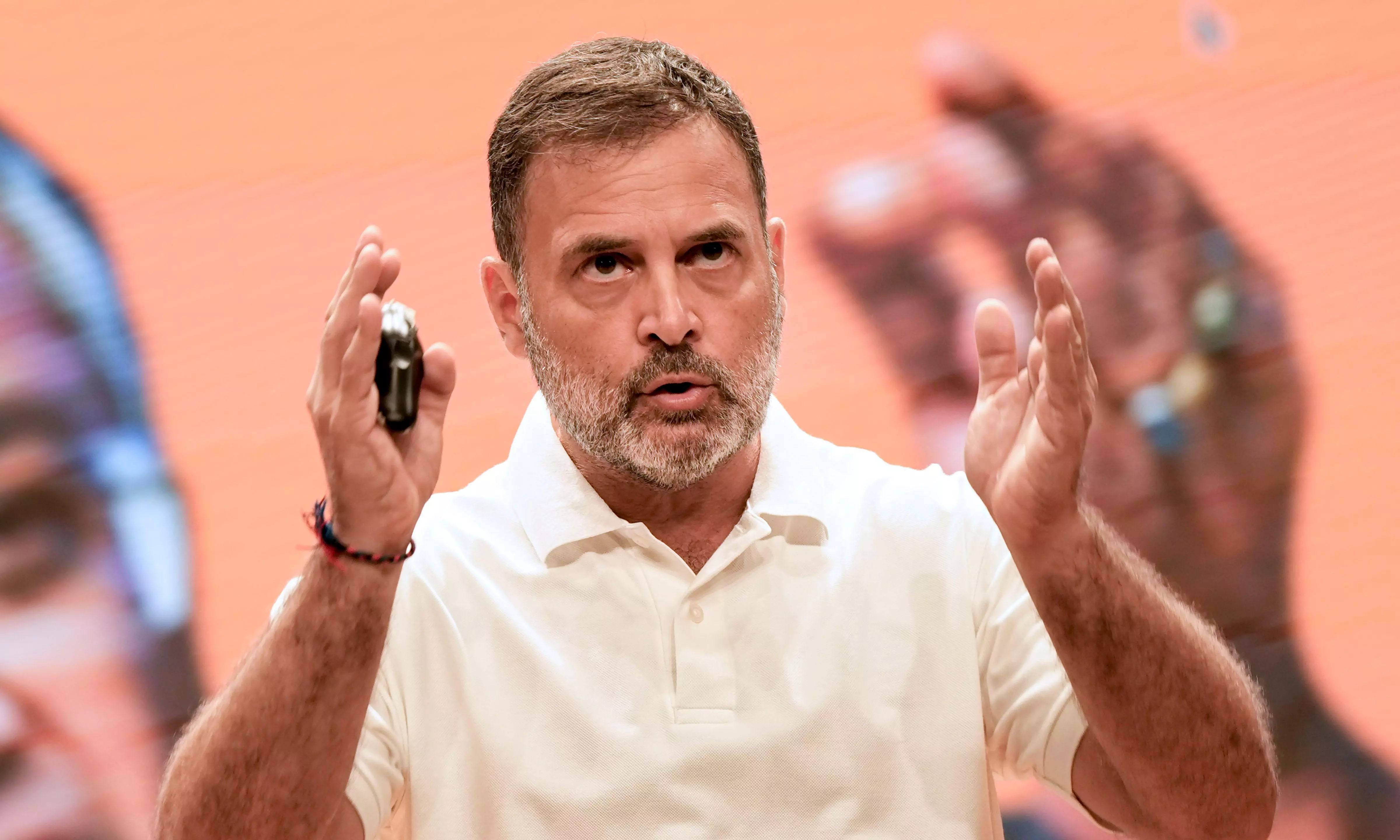 Chunaav Ka Chawkidaar Protected Vote Chors ??: Rahuls Dig at EC