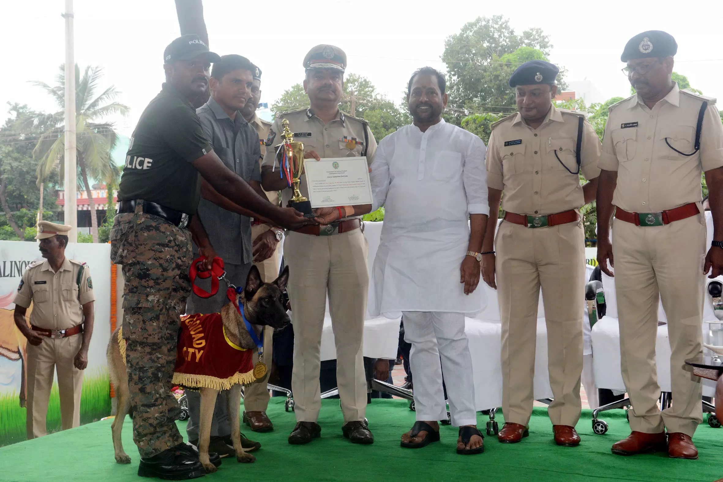 Vizag Police Start K-9 Dog Squad For Specialised Operations Vizag Police Start K-9 Dog Squad For Specialised Operations