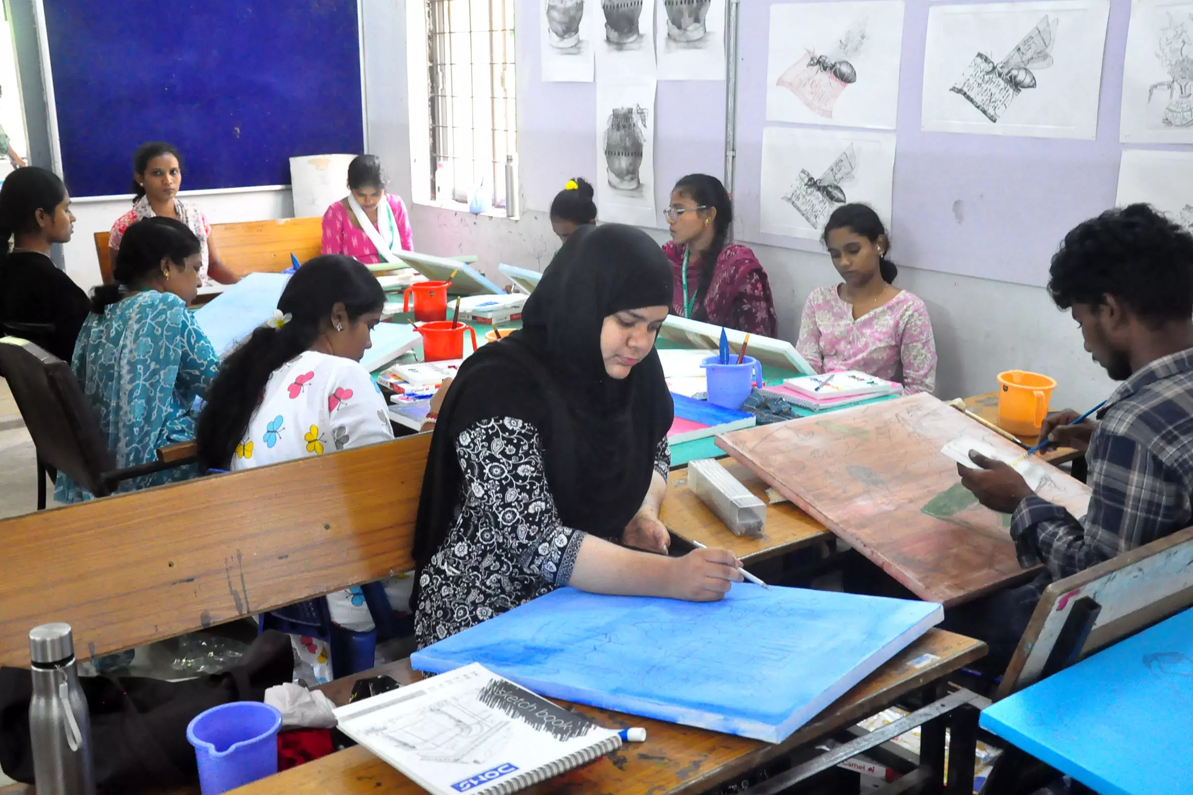 Over 200 AU Fine Artists Join Hands To Celebrate ‘Viksit Bharat 2047’