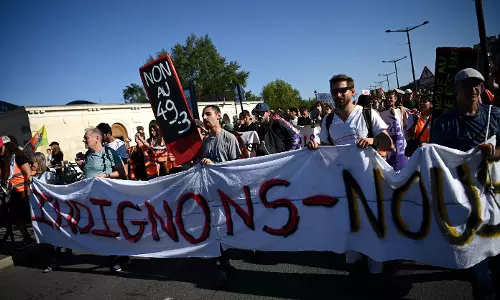 Mass Rallies, Disruptions in France on Day of Anger Against Macron