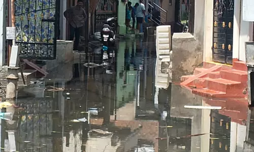 Heavy Rain Floods Hyderabad, Causes Traffic Chaos