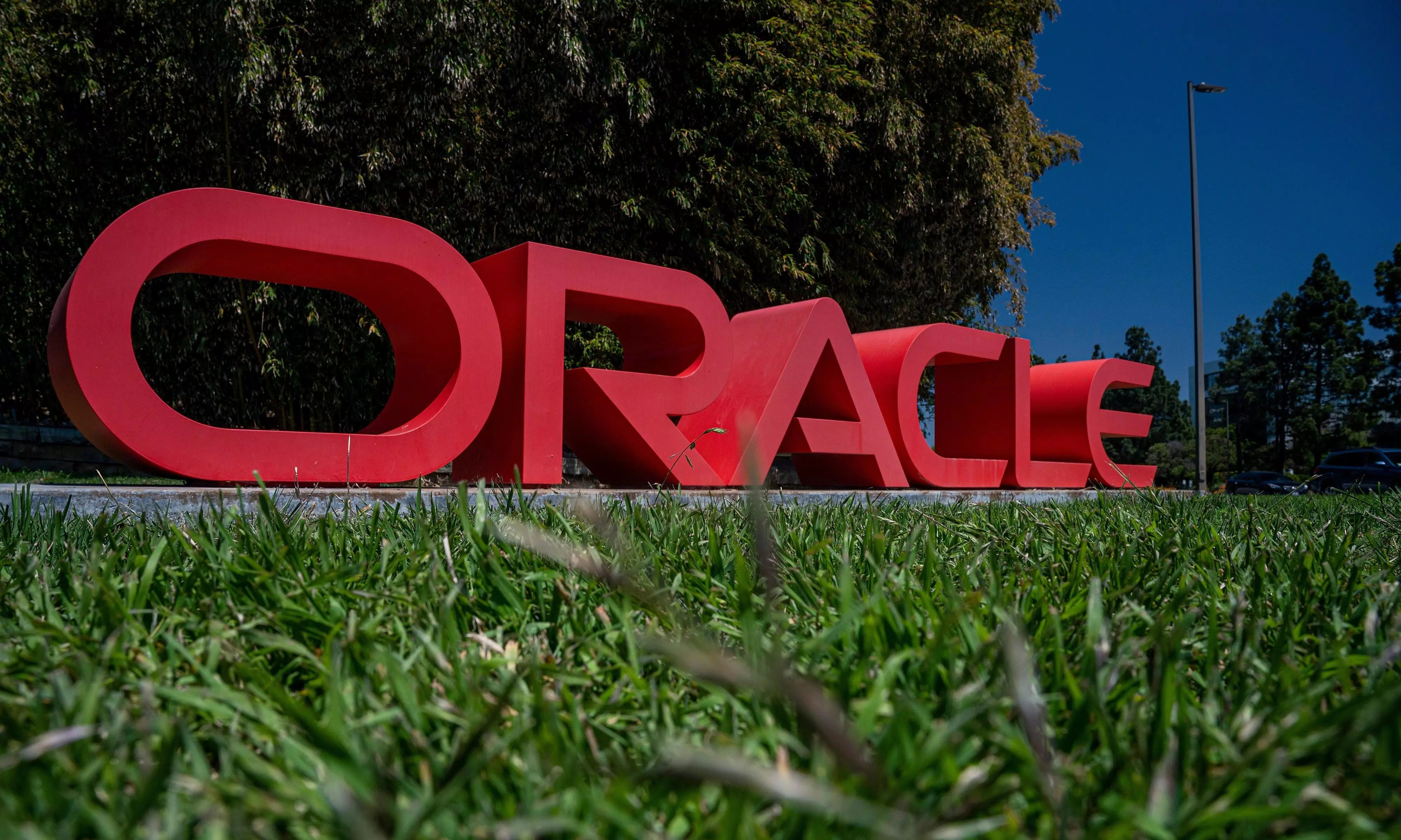 Oracle in Talks With Meta on $20 Billion AI Cloud Deal