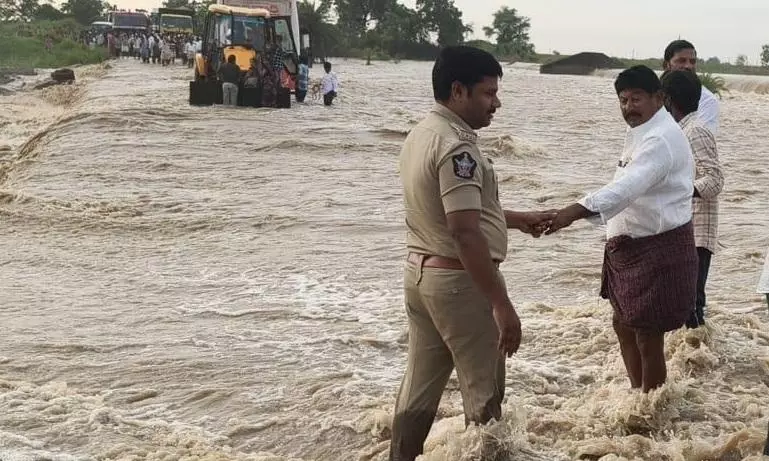 Flood Waters Strand Bus In Nandyal, Passengers Rescued