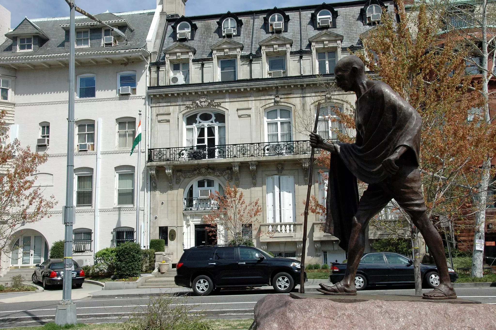 Indian Embassy in US issues Helpline Number Amid H-1B Visa Fee Hike