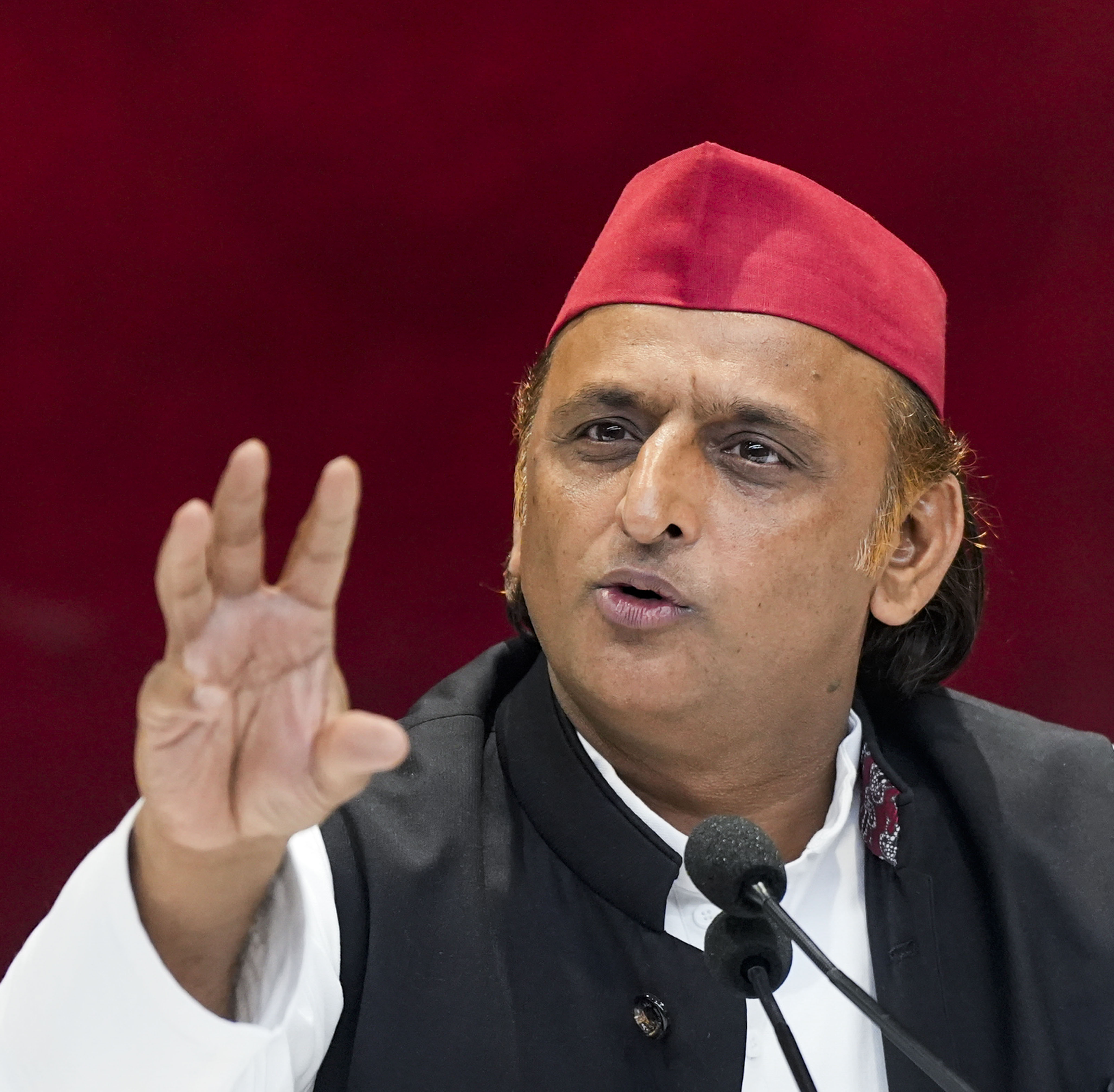 Akhilesh Yadav Proposes Aadhaar-Chip Integration for Fair Elections