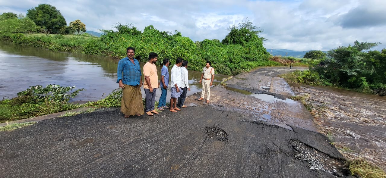 Heavy Rains and Inflows Disrupt Transport in Nandyal District