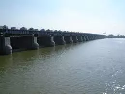 Heavy Inflows Into Srisailam Reservoir Disrupt Transport in Nandyal District