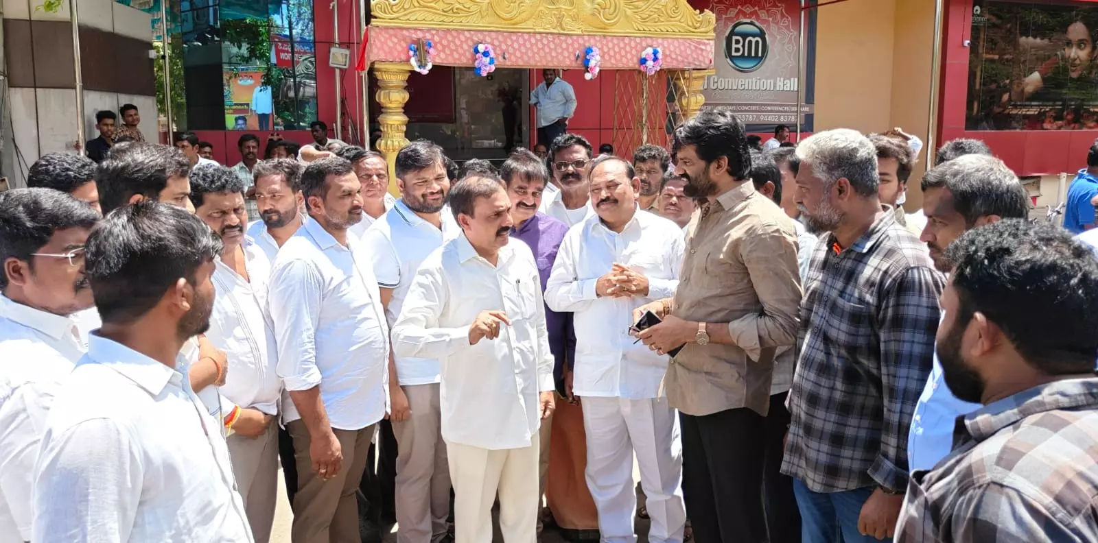 Kakani Condemns Arrest Of YSRC Leader, Alleges Political Vendetta