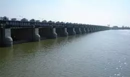 Heavy Inflows Into Srisailam Reservoir Disrupt Transport in Nandyal District