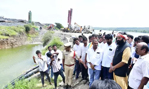 Uttam: Annaram, Medigadda, Sundilla Barrages To Be Repaired As Per NDSA Advice