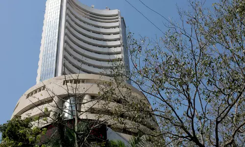 IT Stocks Tumble on US H-1B Visa Fee Hike Concerns