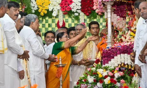 Booker Prize-Winning Writer Banu Mushtaq Inaugurates Dasara Festival in Mysuru