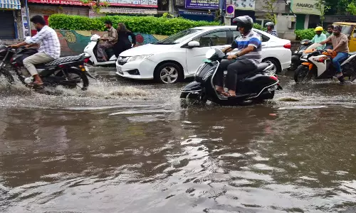 Residents Decry Road Blockages On Banjara Hills Stretch