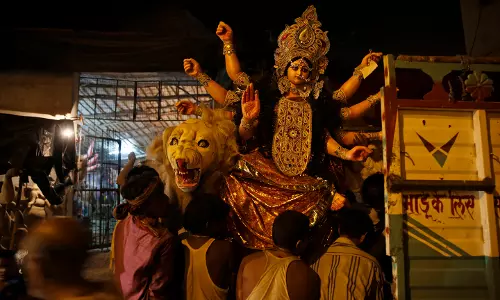 Dasara Navaratri Fete Begins In Grand Manner In Godavari Districts Dasara Navaratri Fete Begins In Grand Manner In Godavari Districts