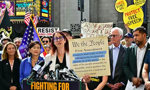 Hundreds Of Stars Sign Letter Defending Free Speech After Jimmy Kimmels Suspension